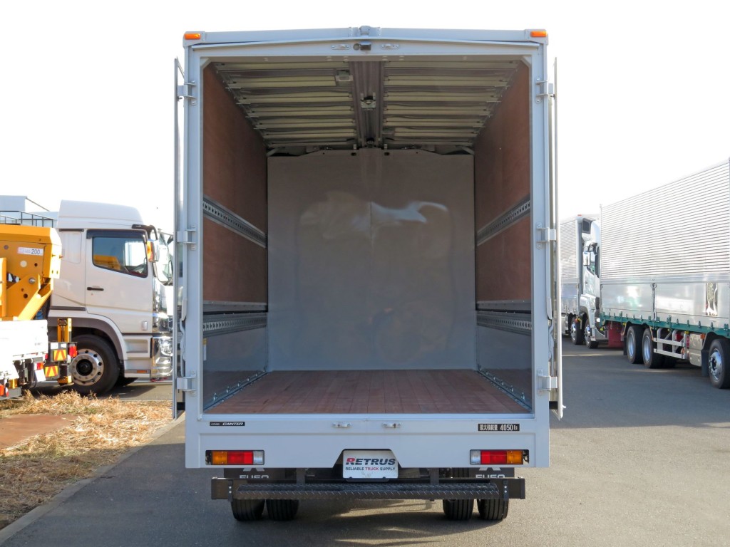 三菱 キャンター 2PG-FEB90(2WD)の写真8