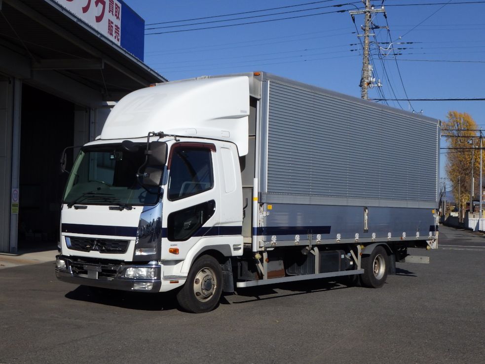 三菱 ファイター TKG-FK64F(2WD)の写真1