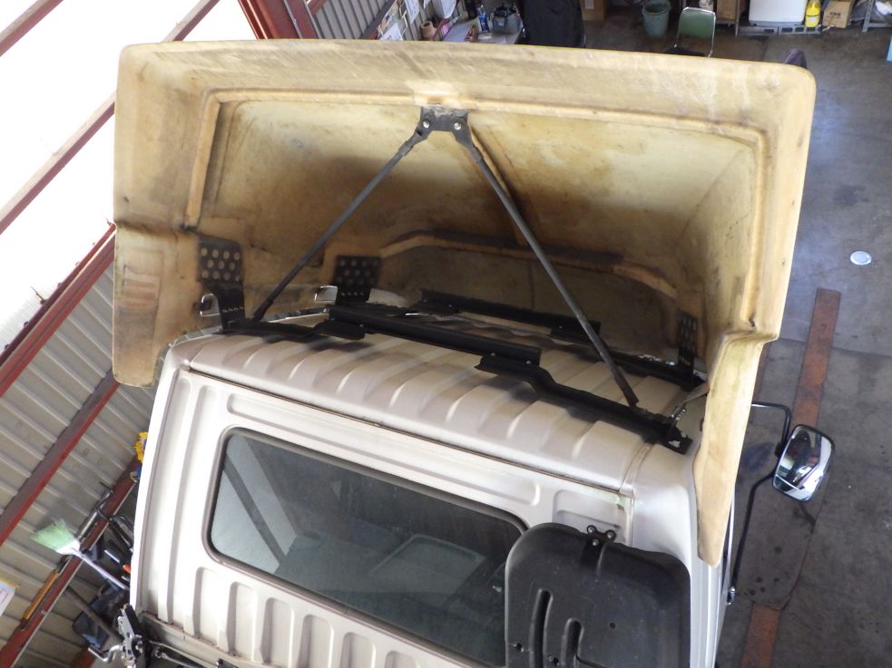 導風板裏側の状態です。|三菱 ファイター TKG-FK64F(2WD)の写真18