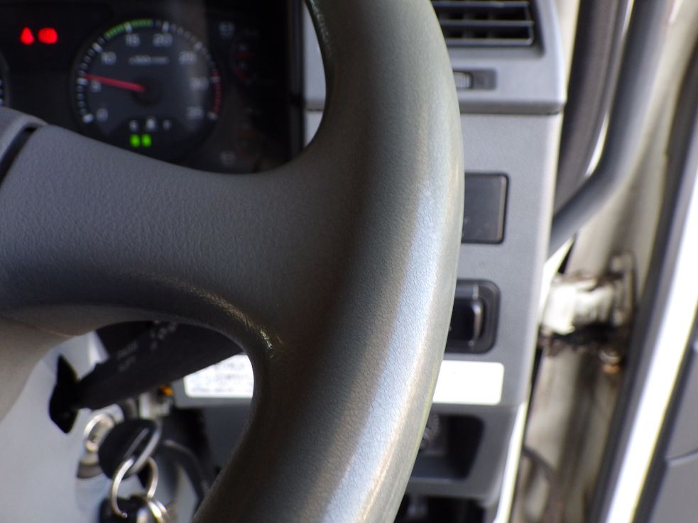 ハンドルにスレがあります。|三菱 ファイター TKG-FK64F(2WD)の写真46