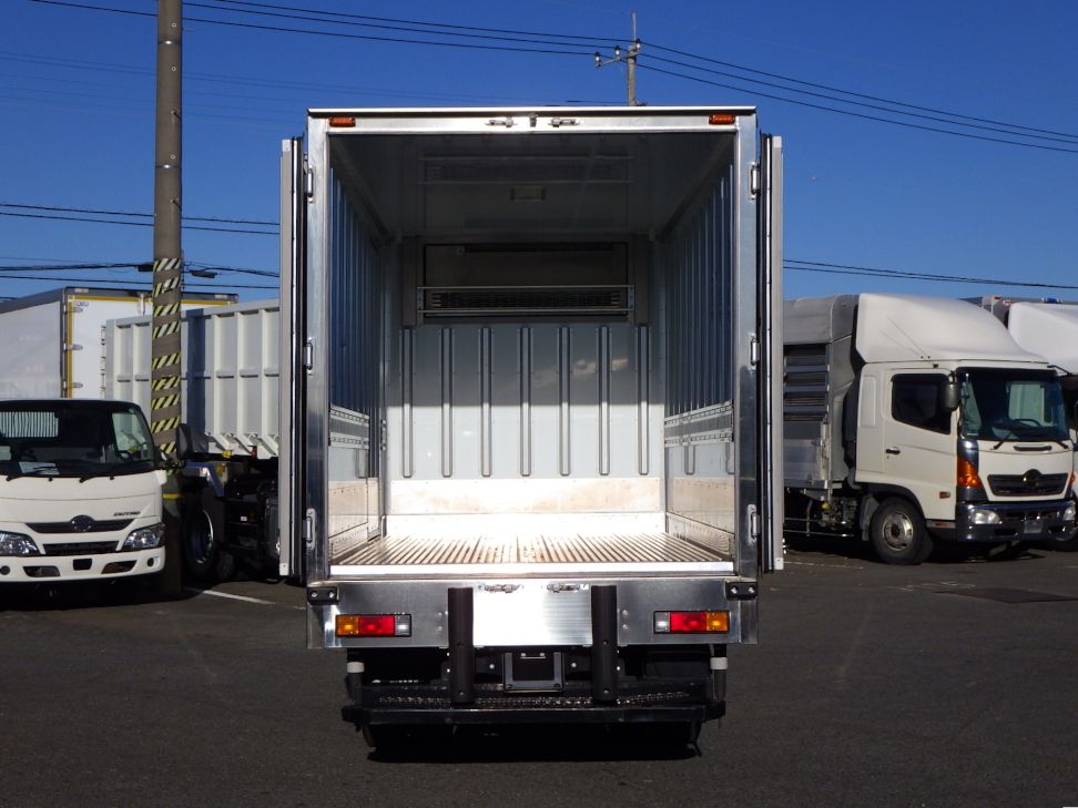 荷台全体の状態です。|三菱 キャンター 2RG-FEAV0(2WD)の写真9