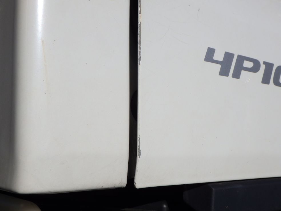 運転席側ドアにキズがあります。|三菱 キャンター 2RG-FEAV0(2WD)の写真24