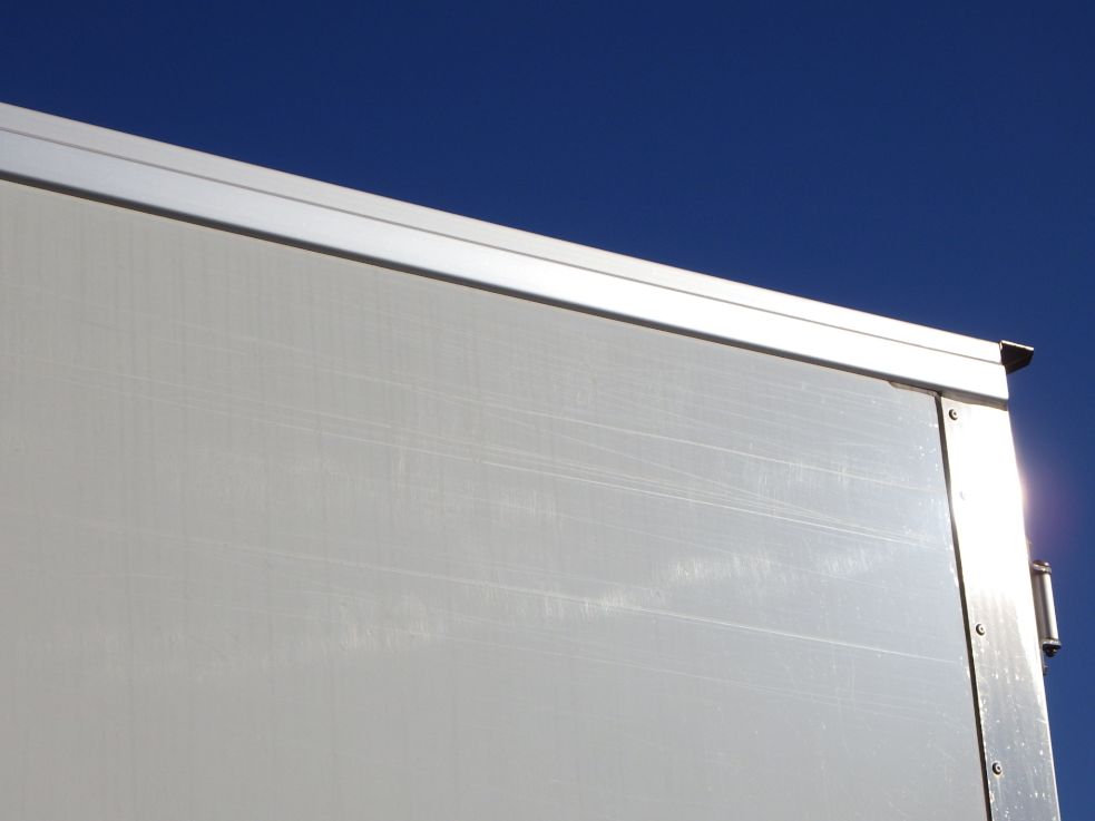 ボディーの両サイドにスレがあります。|三菱 キャンター 2RG-FEAV0(2WD)の写真27