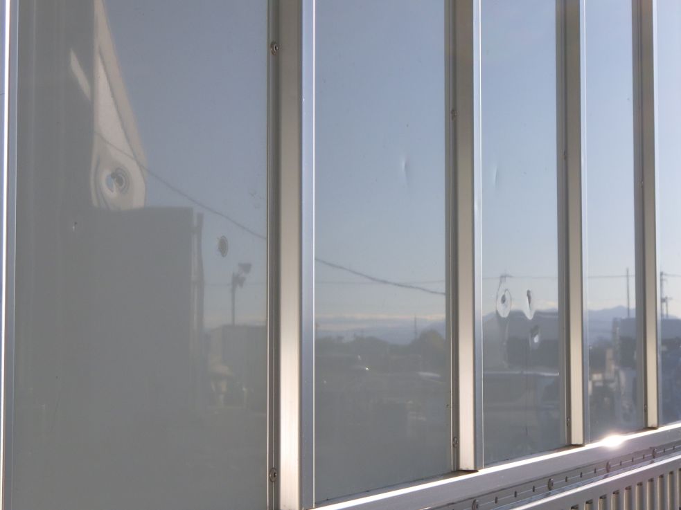 荷台内側にキズ・ヘコミがあります。|三菱 キャンター 2RG-FEAV0(2WD)の写真29