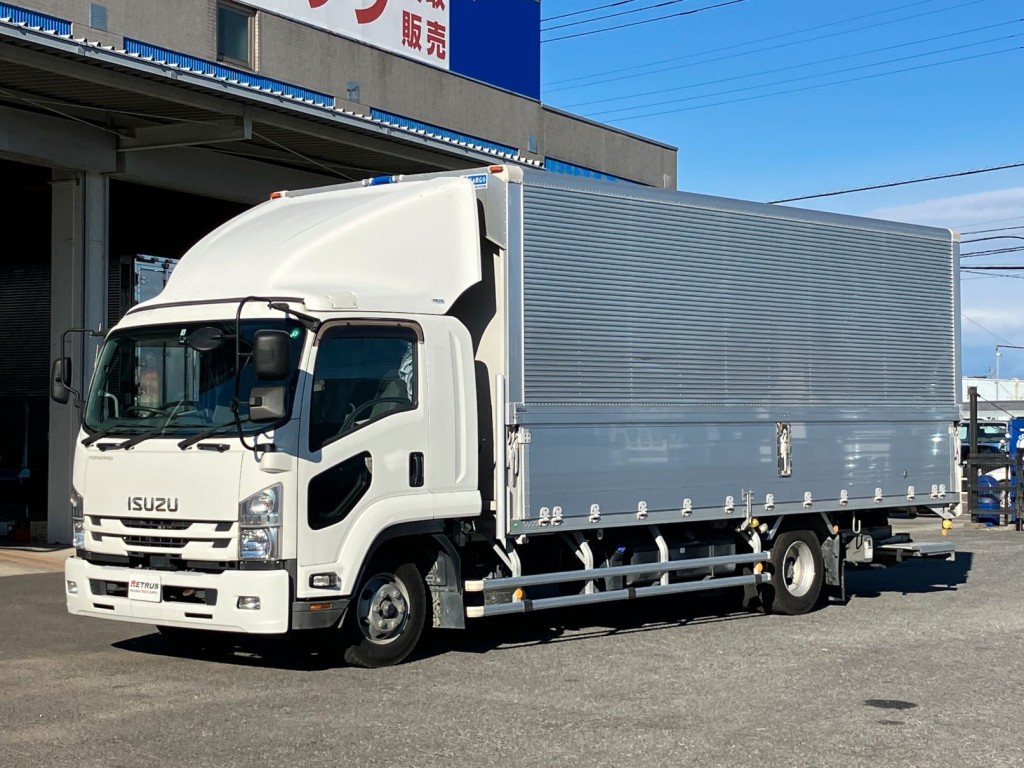 いすゞ フォワード 2RG-FRR90T2(2WD)の写真1