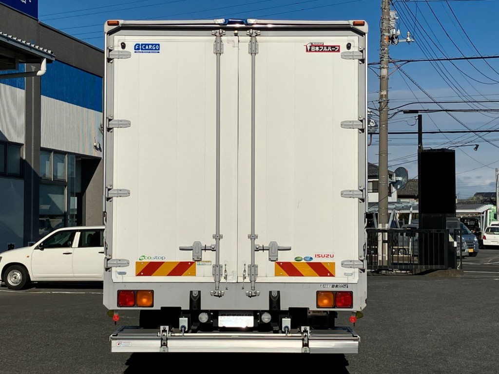 いすゞ フォワード 2RG-FRR90T2(2WD)の写真7