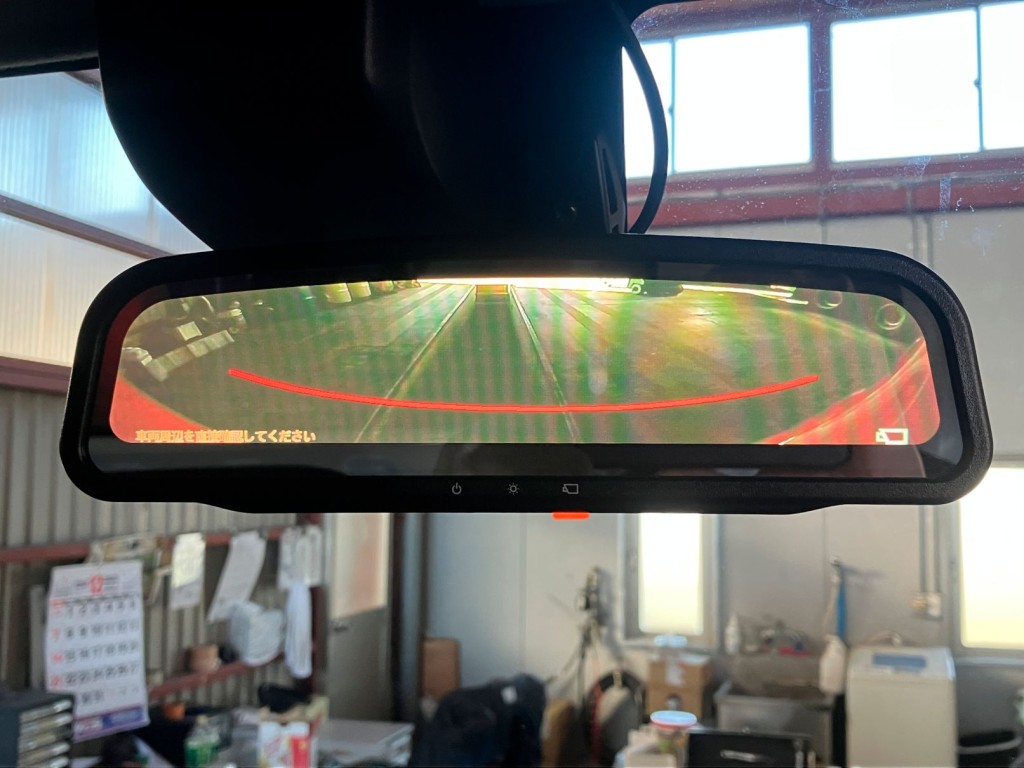 ミラー一体型バックモニター付きです。|日野 デュトロ 2RG-XZU712M(2WD)の写真24