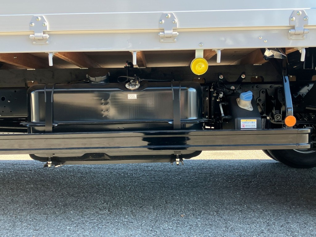 燃料タンクは200Lです。|三菱 ファイター 2KG-FK62F(2WD)の写真14