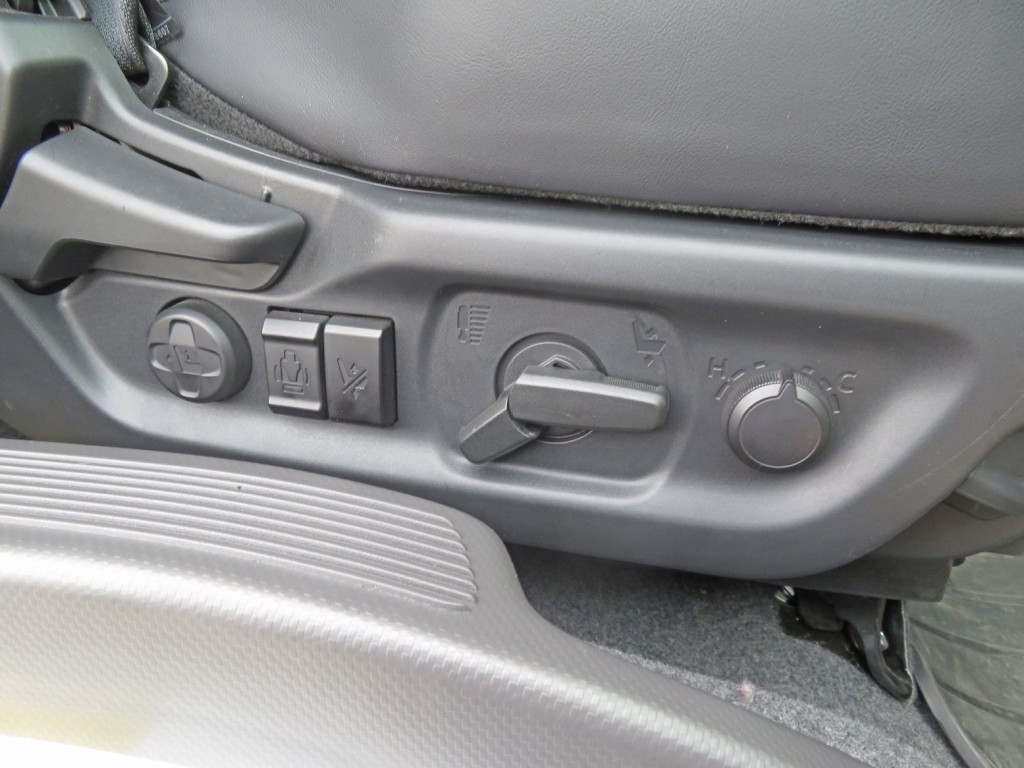 いすゞ フォワード 2RG-FTR90V4の写真7