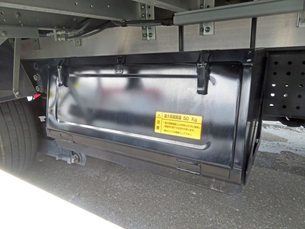 いすゞ フォワード 2RG-FTR90V4の写真13