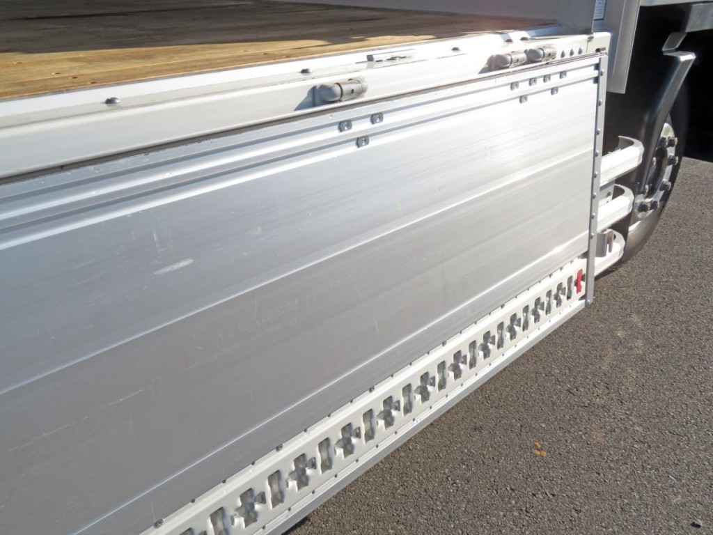 いすゞ フォワード 2RG-FTR90V4の写真23