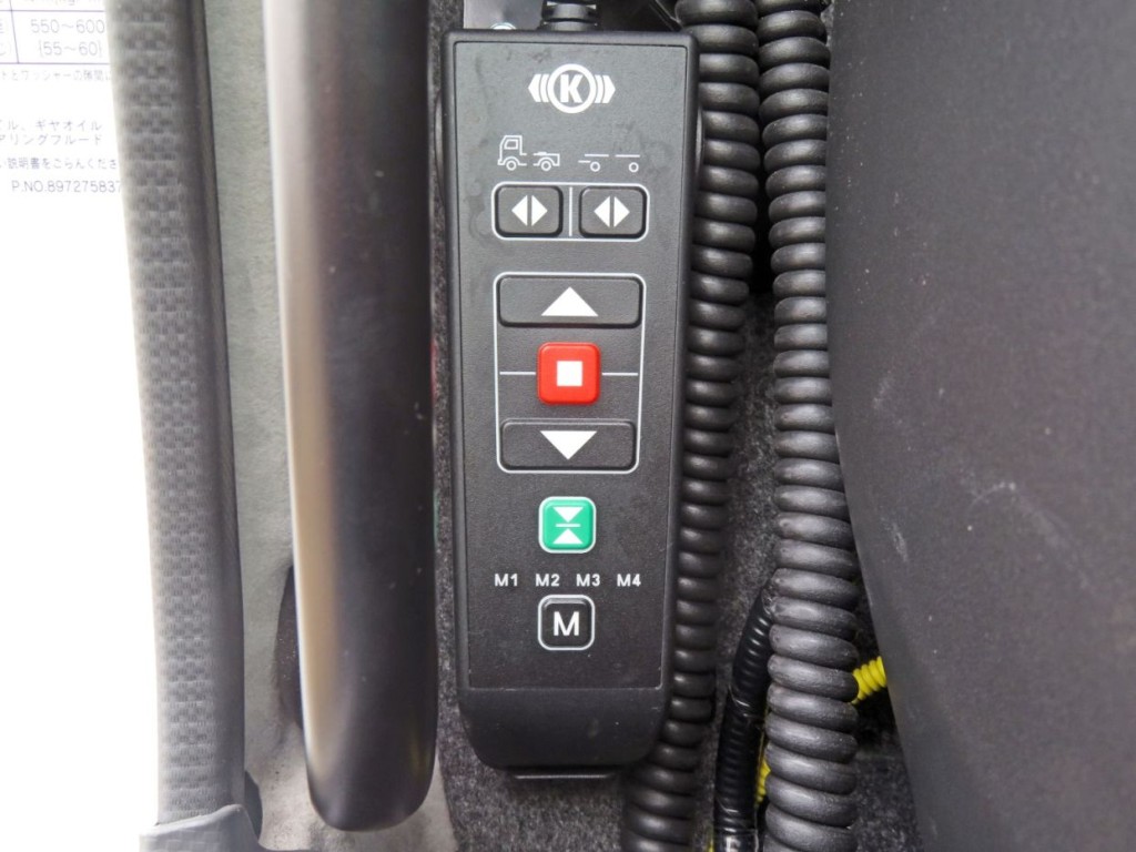 いすゞ フォワード 2RG-FTR90V4の写真28