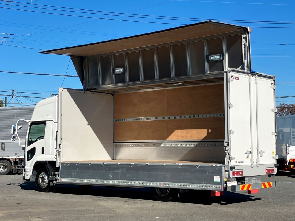 いすゞ フォワード 2RG-FTR90V4の写真3