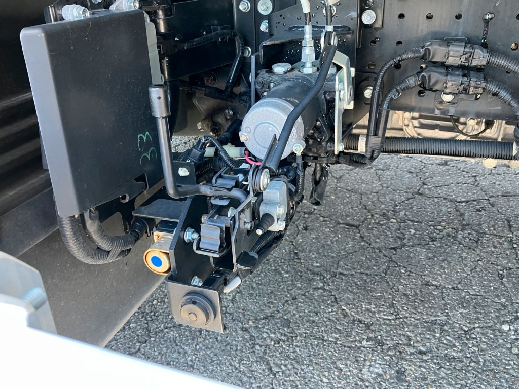 電動キャブチルトです。|いすゞ フォワード 2RG-FTR90V4の写真18