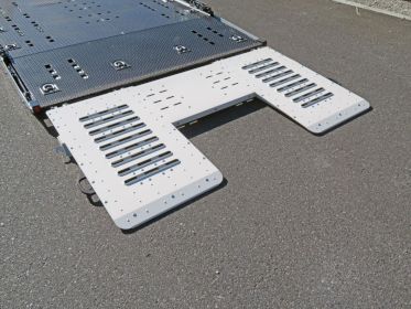 自動歩みです。|三菱 キャンター 2PG-FEB80(2WD)の写真16