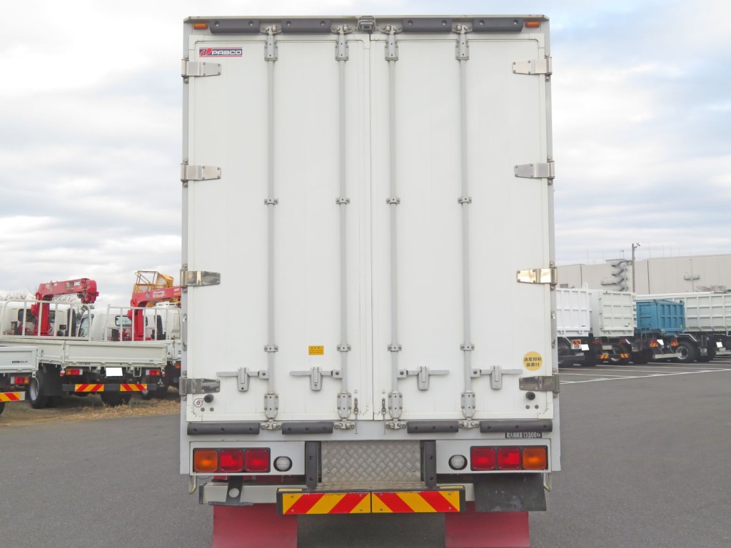 UDトラックス クオン QPG-CG5ZAの写真24