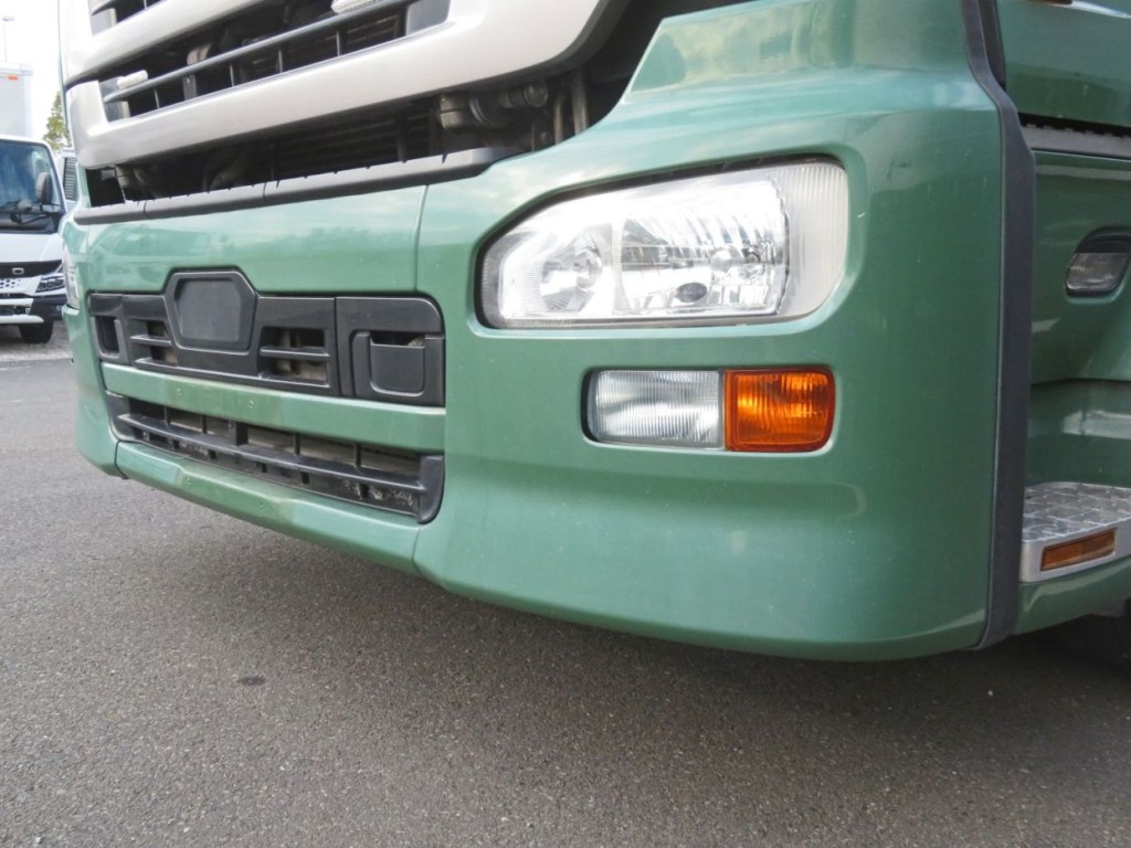 UDトラックス クオン QPG-CG5ZAの写真31