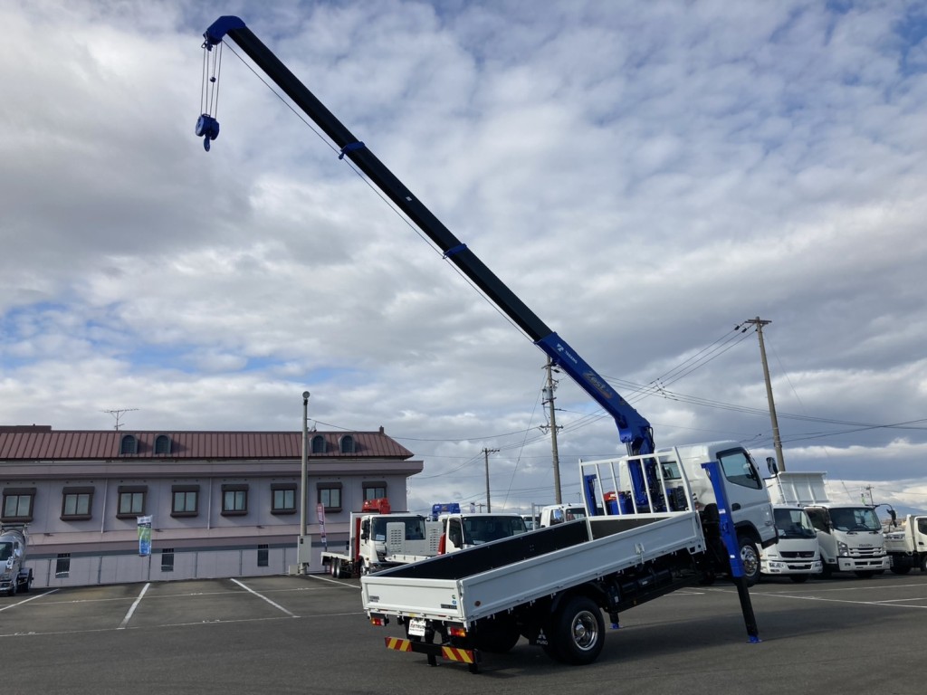 三菱 キャンター 2PG-FEB80(2WD)の写真4