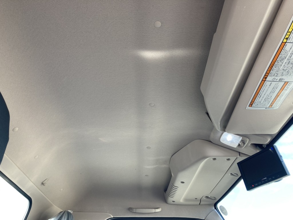 三菱 キャンター 2PG-FEB80(2WD)の写真12