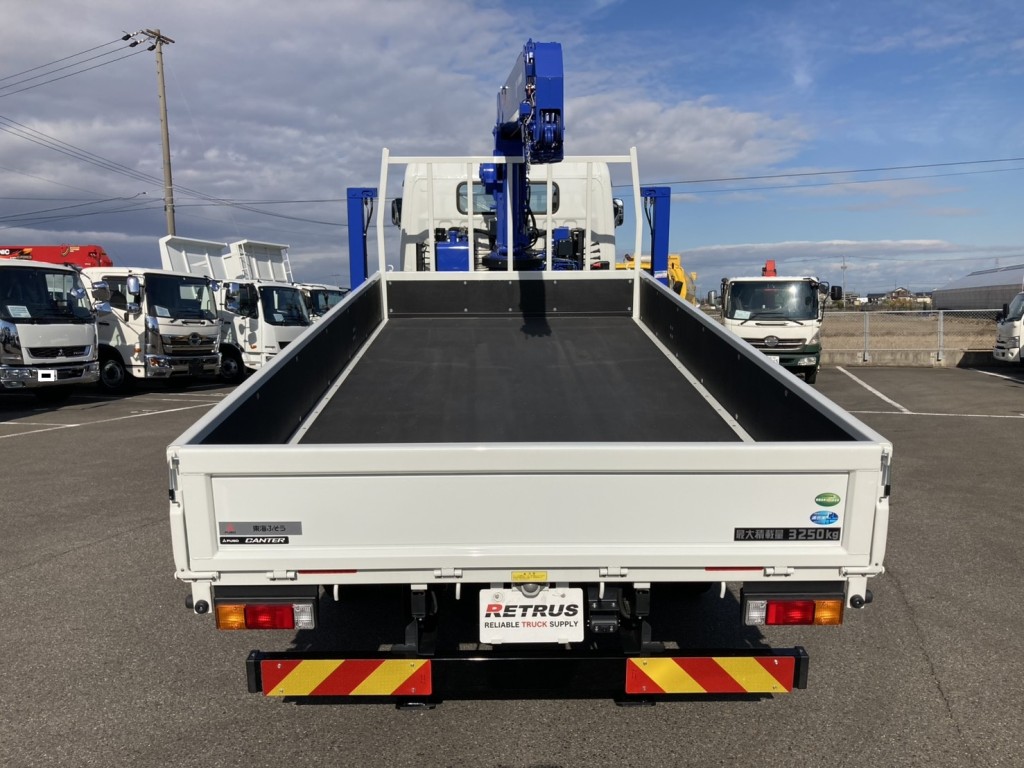 ジャッキーアップした状態です。|三菱 キャンター 2PG-FEB80(2WD)の写真15