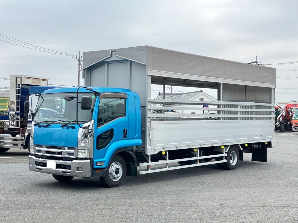 いすゞ フォワード TKG-FRR90S2(2WD)の写真1