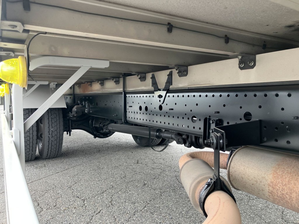 いすゞ フォワード TKG-FRR90S2(2WD)の写真7