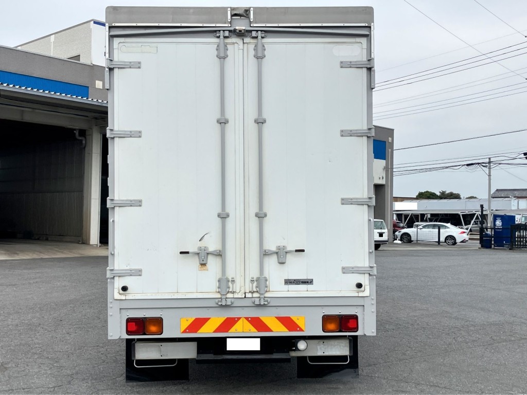 リヤ周りの状態です。|いすゞ フォワード TKG-FRR90S2(2WD)の写真8