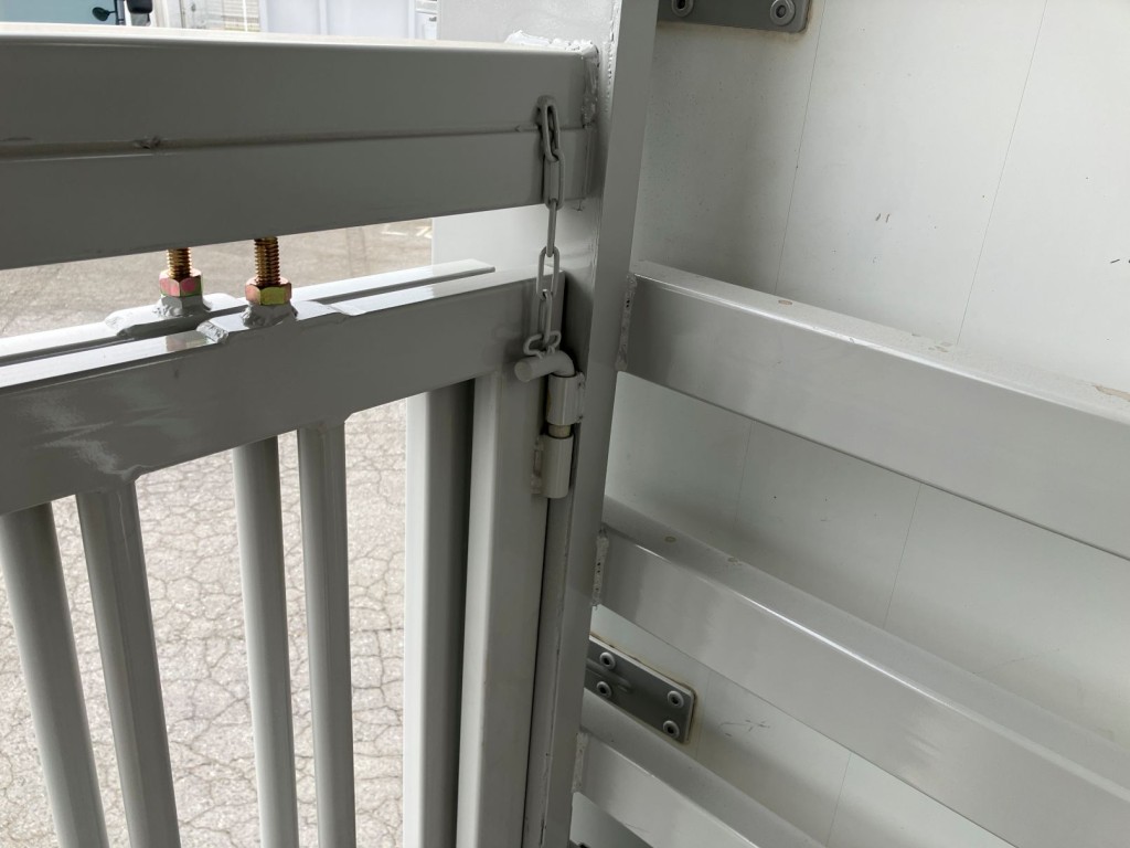 いすゞ フォワード TKG-FRR90S2(2WD)の写真21