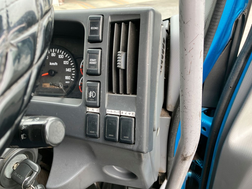 スイッチ類です。|いすゞ フォワード TKG-FRR90S2(2WD)の写真35