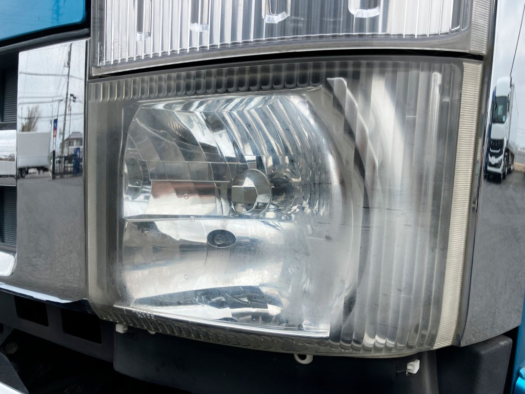 左右ヘッドランプレンズに劣化・曇りがあります。|いすゞ フォワード TKG-FRR90S2(2WD)の写真42