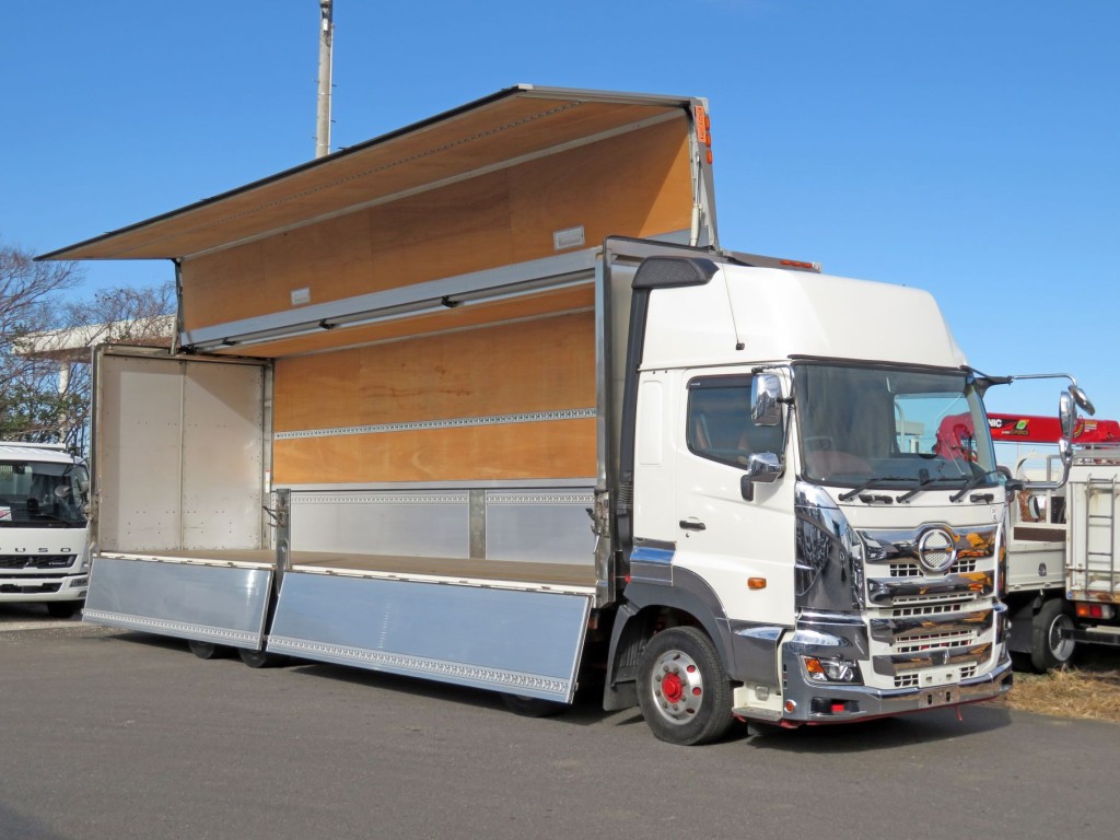 日野 プロフィア 2DG-FW1AHJの写真2