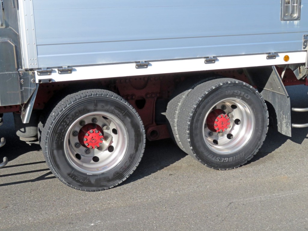 日野 プロフィア 2DG-FW1AHJの写真16