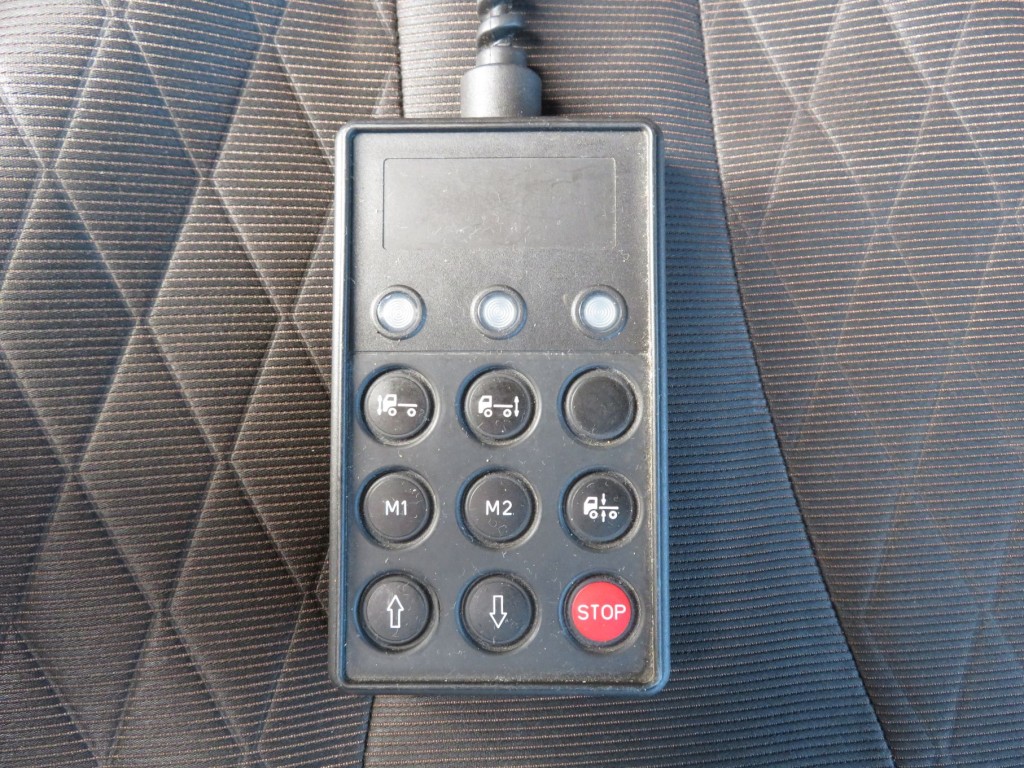 日野 プロフィア 2DG-FW1AHJの写真20