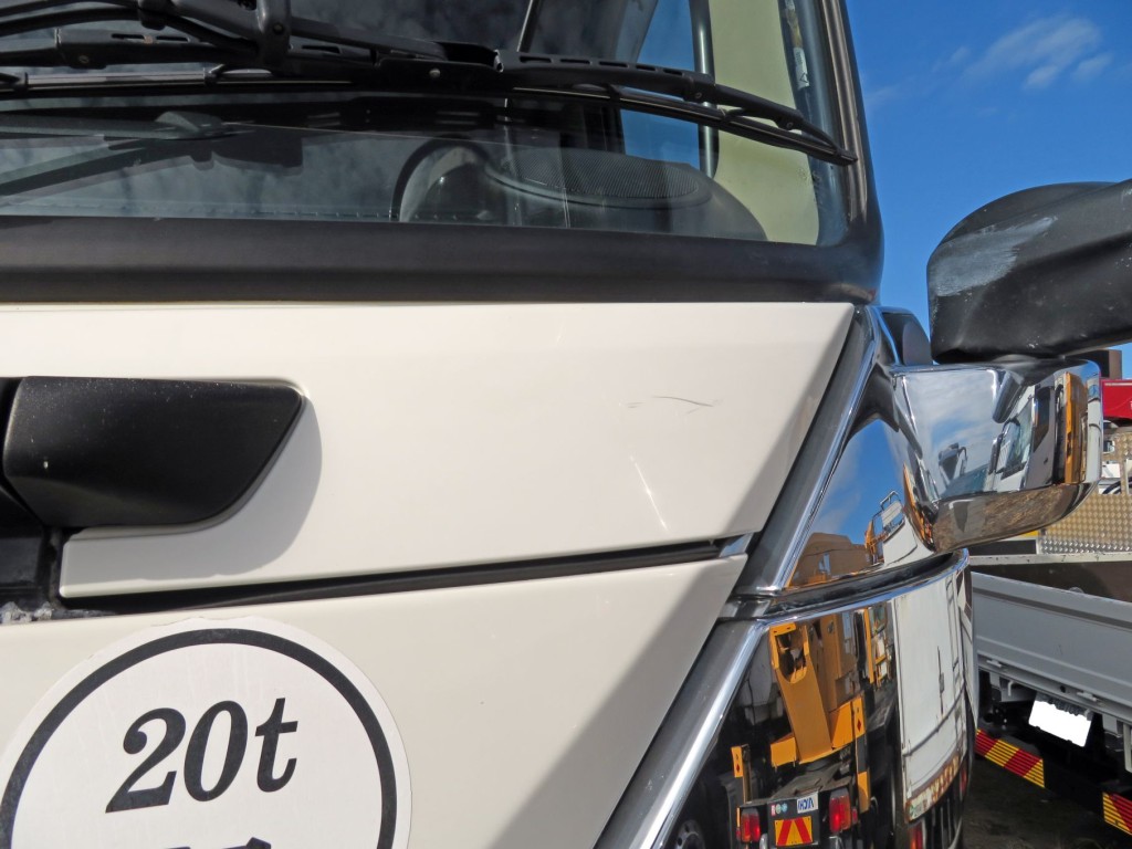 日野 プロフィア 2DG-FW1AHJの写真27