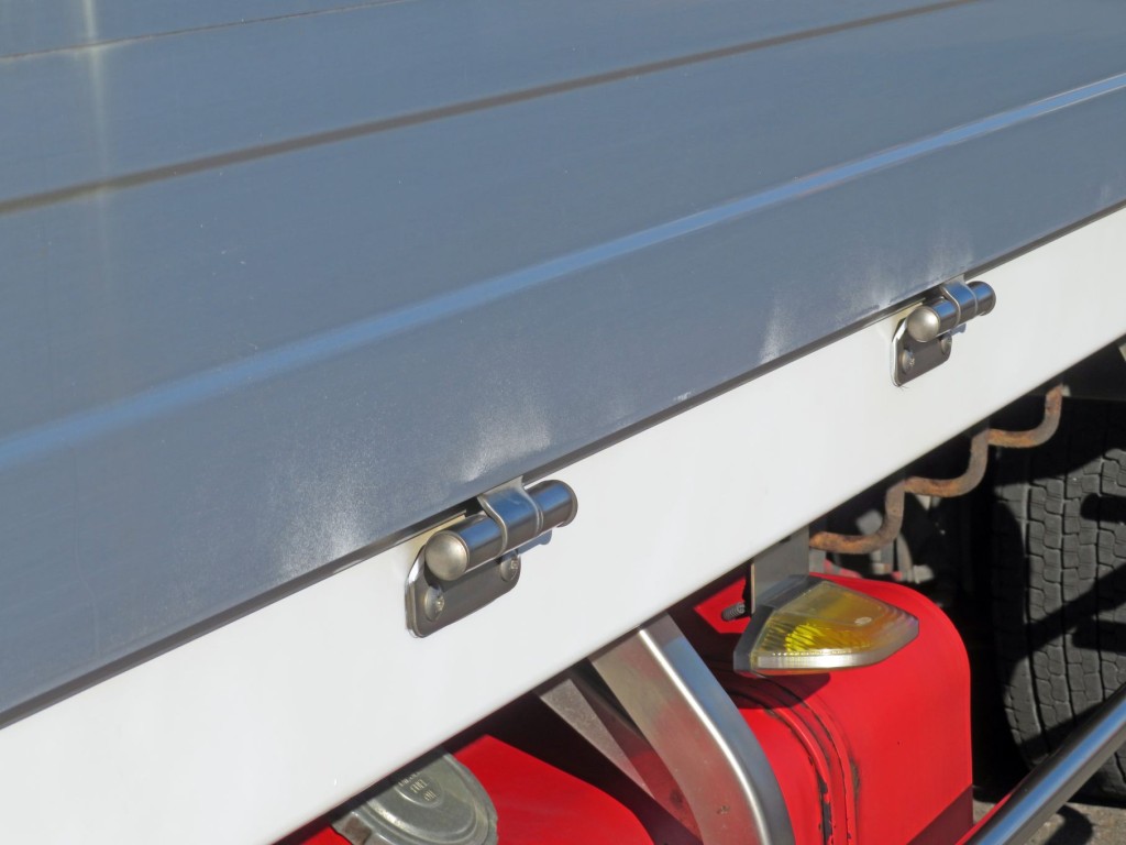 日野 プロフィア 2DG-FW1AHJの写真32