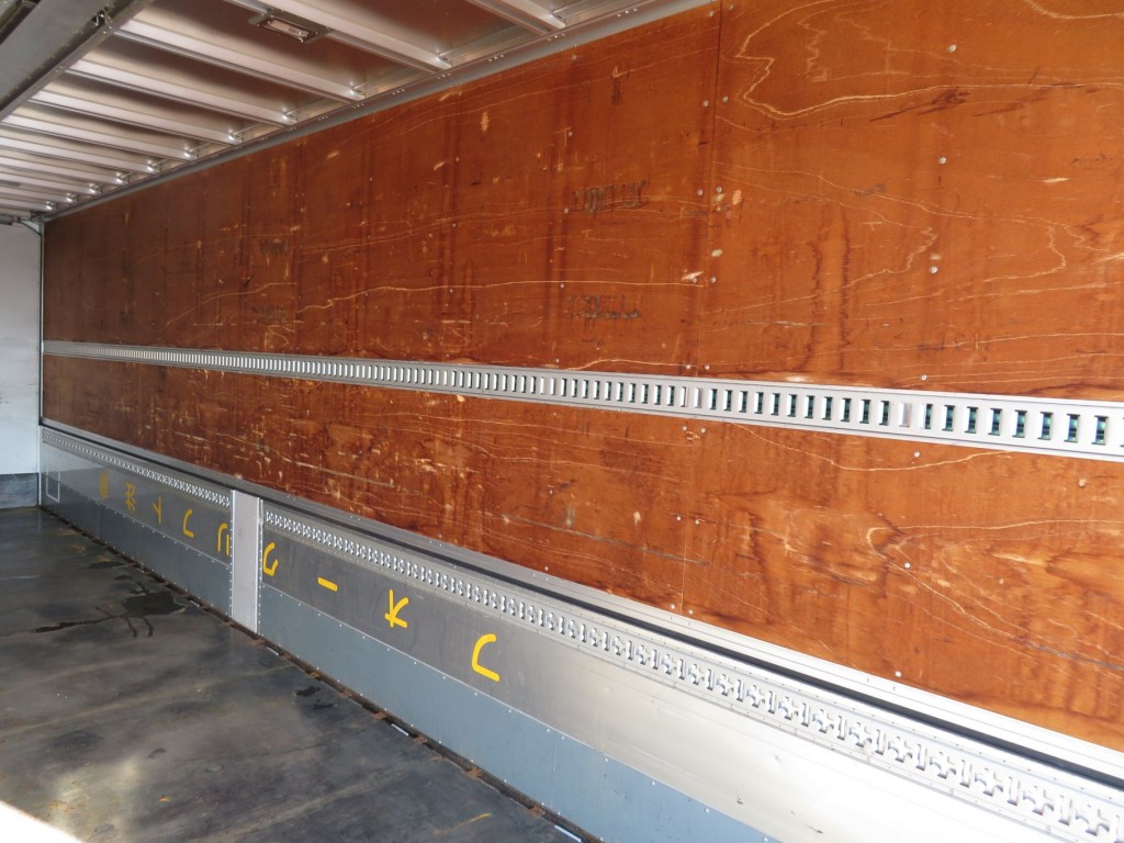 いすゞ ギガ LKG-CYJ77Aの写真46