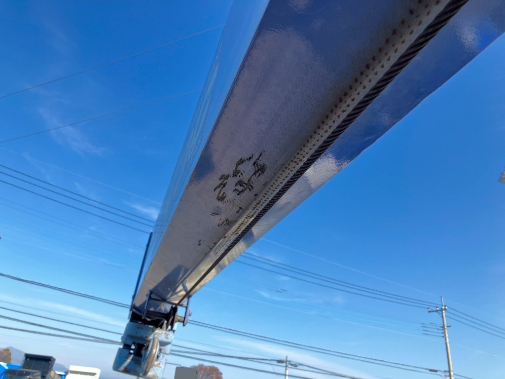 ブーム下部にキズ・サビがあります。|いすゞ フォワード PKG-FSR34S2の写真19