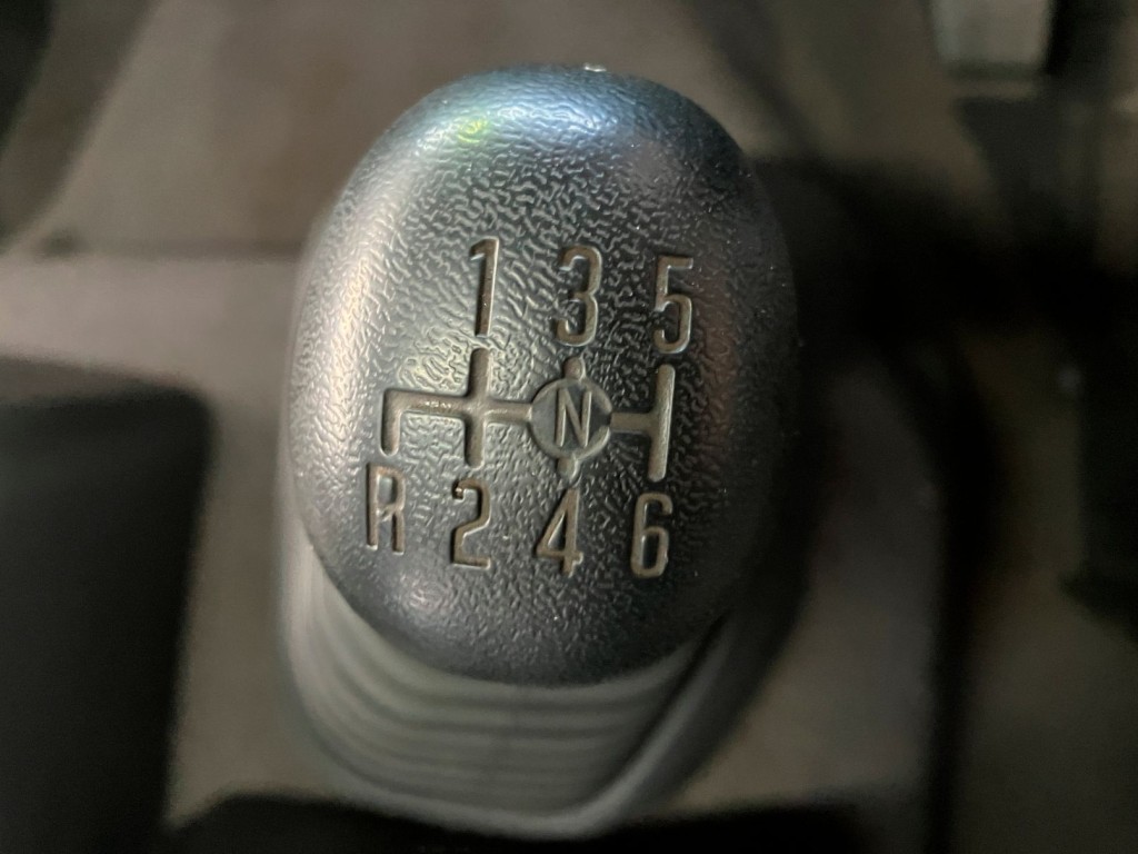 6速マニュアルです。|いすゞ フォワード PKG-FSR34S2の写真33