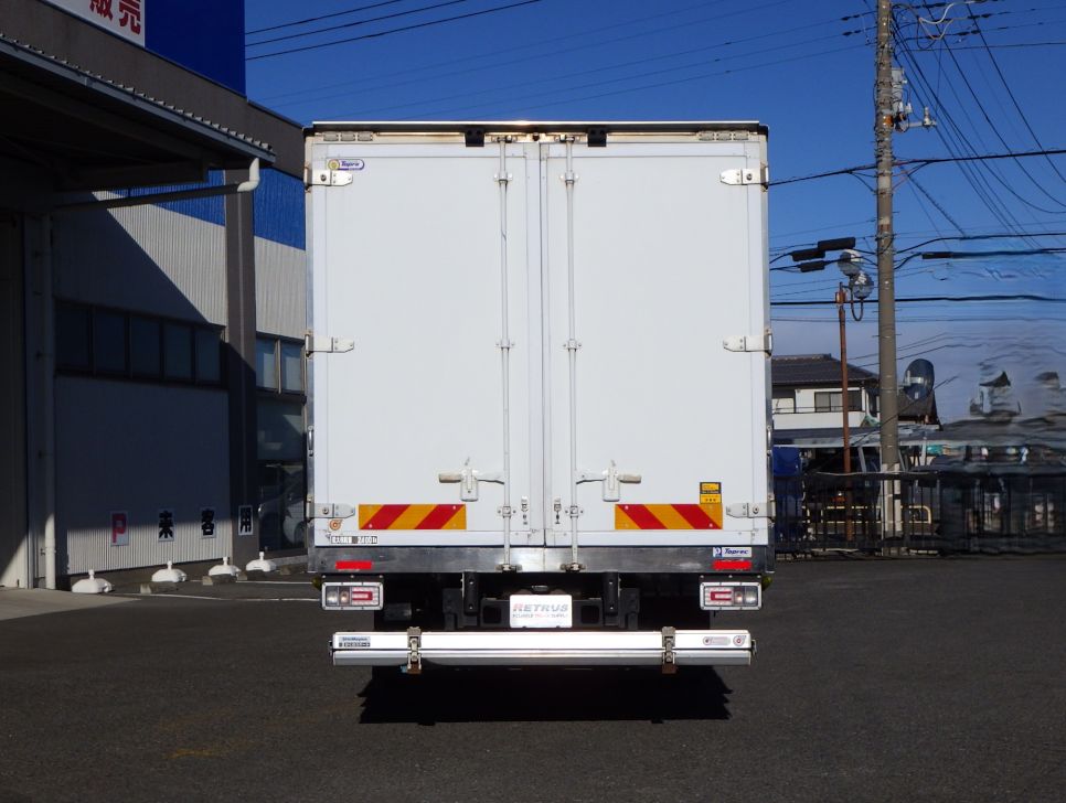 門口周りはステンレス製です。|日野 レンジャー 2KG-FC2ABG(2WD)の写真8