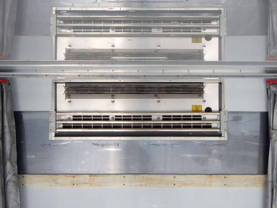 冷凍機の吹き出し口の状態です。|日野 レンジャー 2KG-FC2ABG(2WD)の写真11