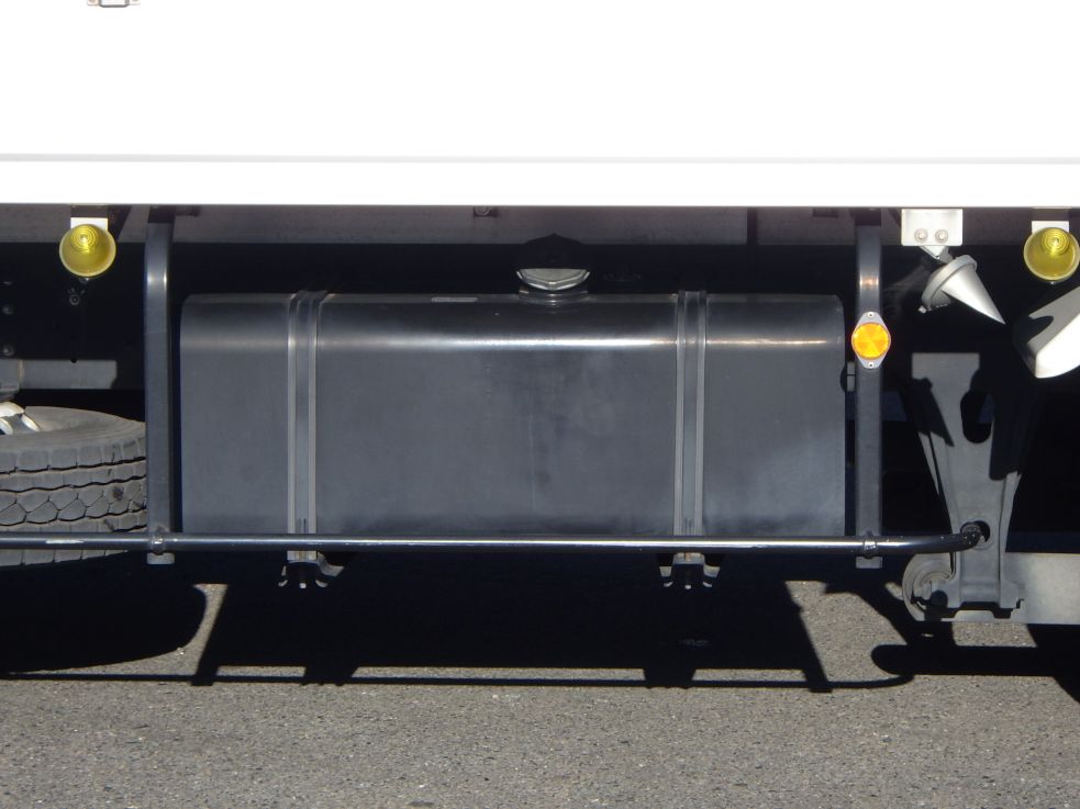 燃料タンクは200Lです。|日野 レンジャー 2KG-FC2ABG(2WD)の写真22