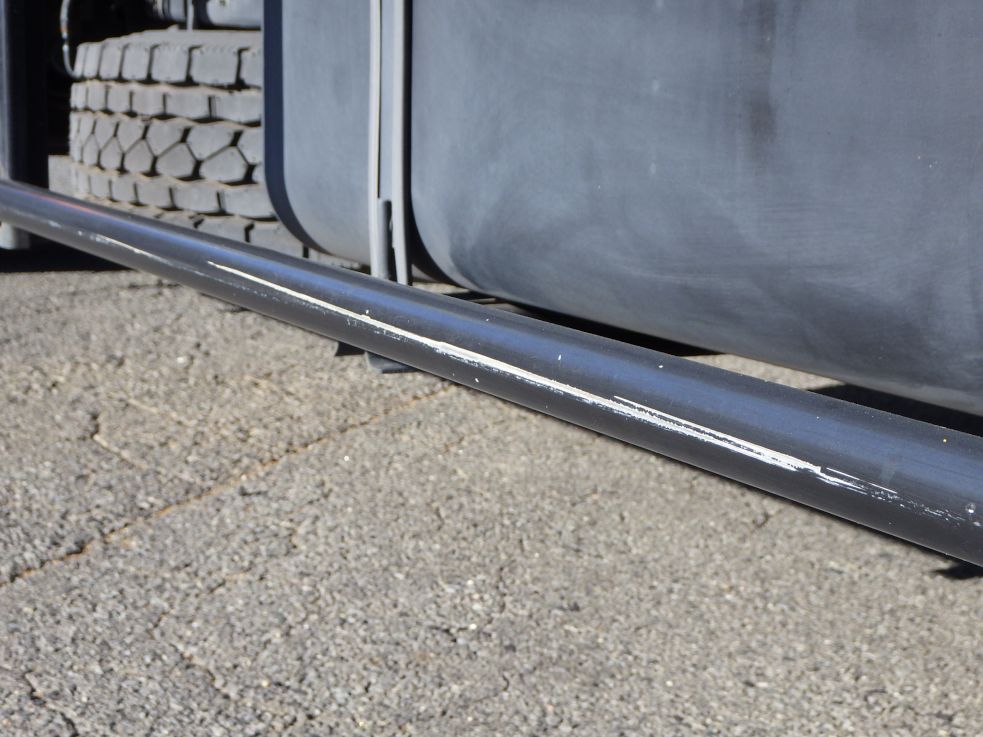 左右のサイドバンパーにキズがあります。|日野 レンジャー 2KG-FC2ABG(2WD)の写真41