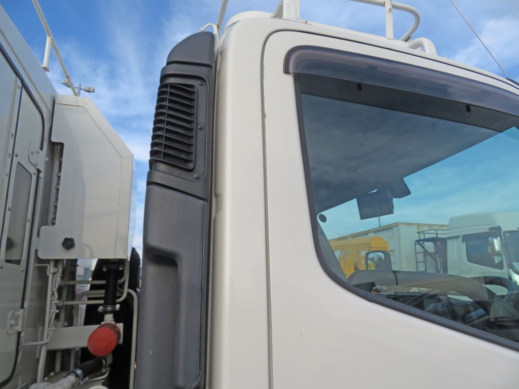 日野 デュトロ 2KG-XZU700M(2WD)の写真29