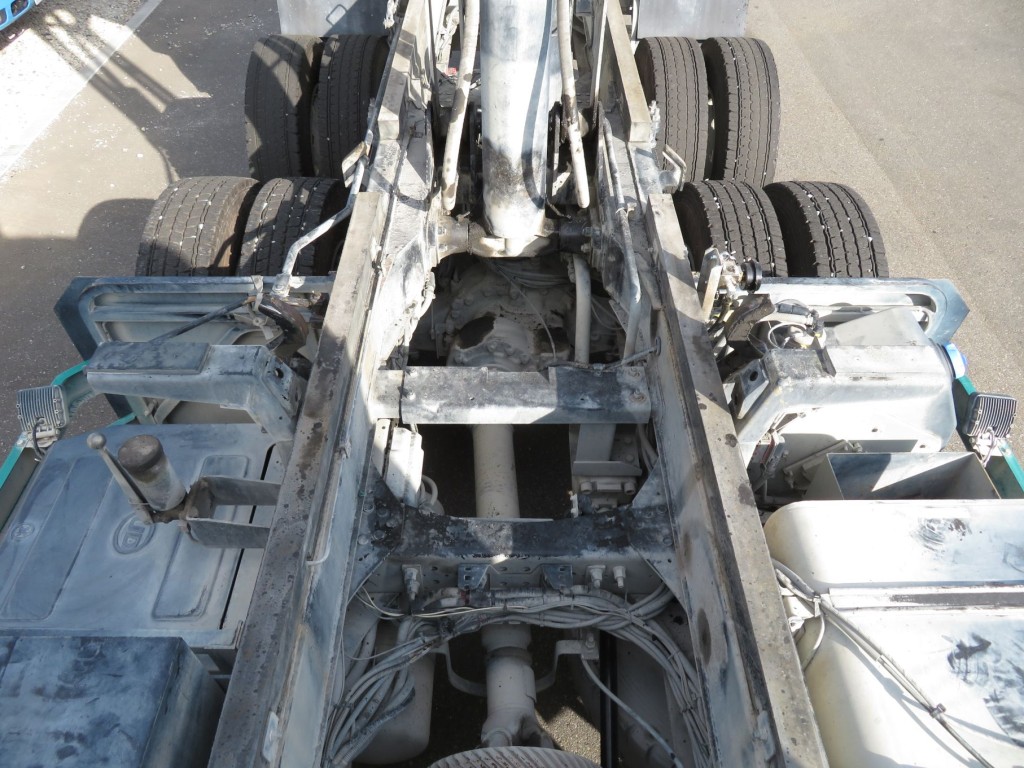 UDトラックス クオン 2PG-CW5ALの写真10