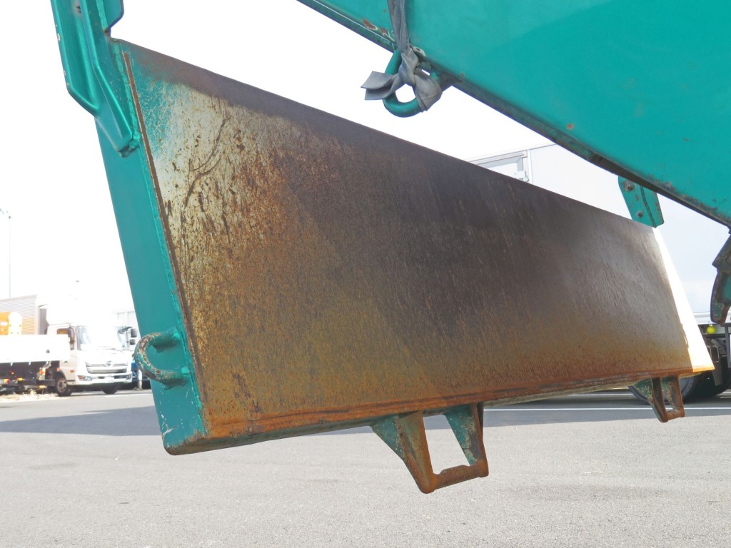 UDトラックス クオン 2PG-CW5ALの写真11