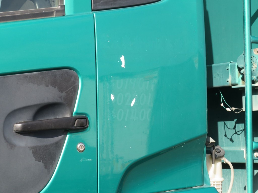 UDトラックス クオン 2PG-CW5ALの写真16