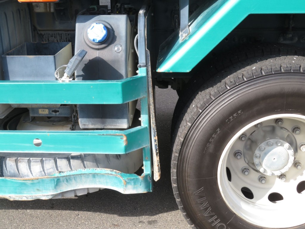 UDトラックス クオン 2PG-CW5ALの写真19