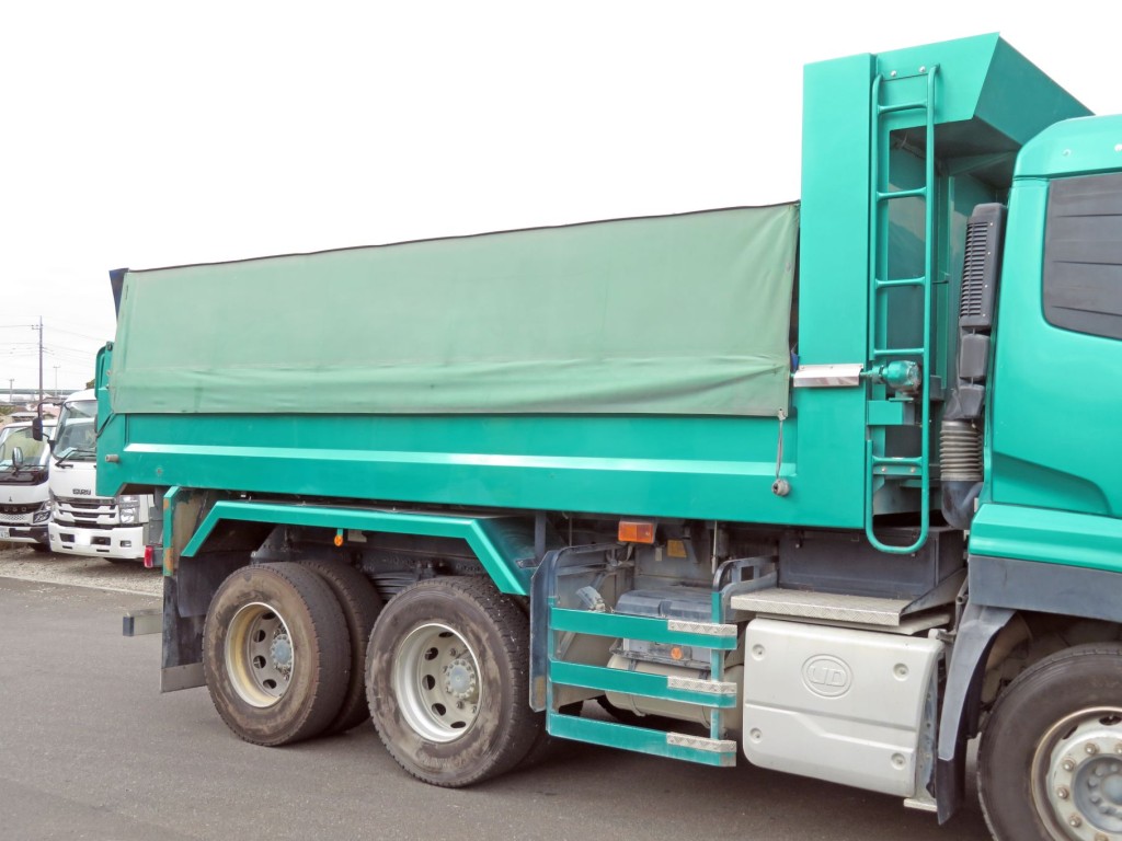 UDトラックス クオン 2PG-CW5ALの写真37