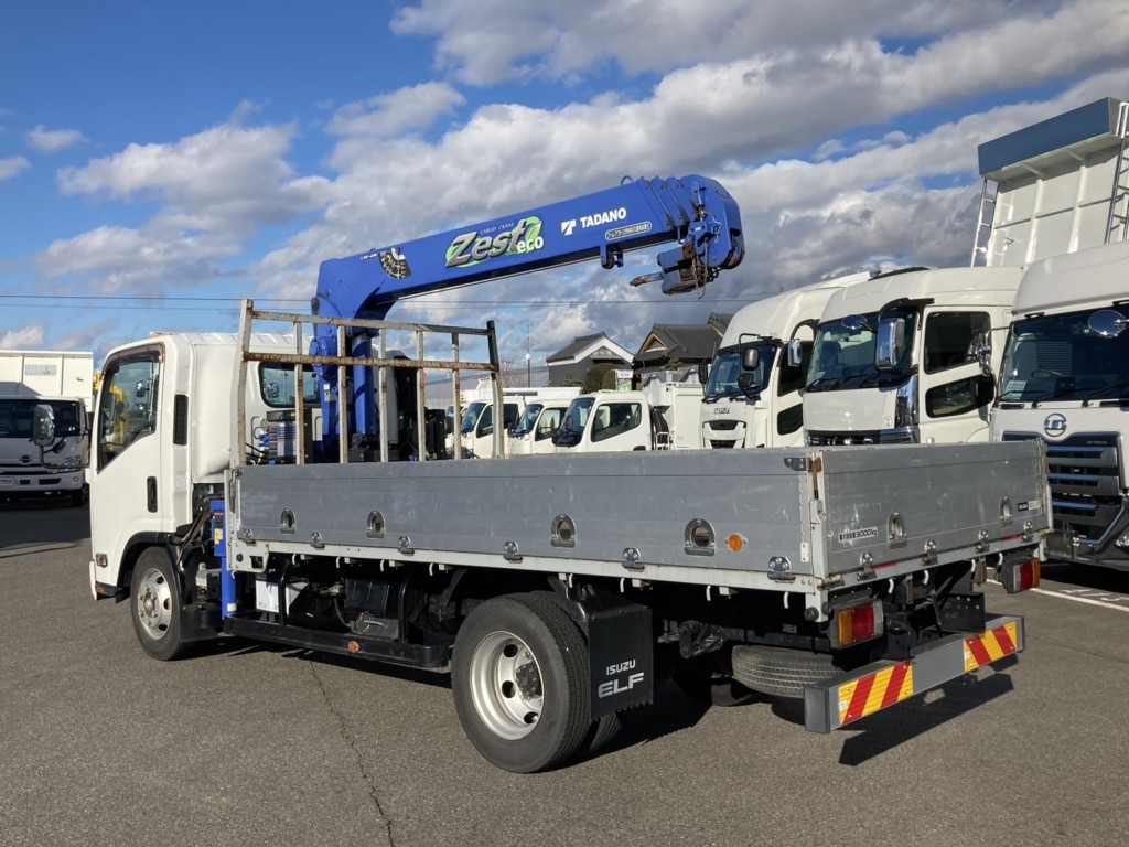 いすゞ エルフ TRG-NPR85AR(2WD)の写真3