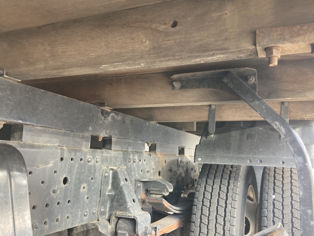 いすゞ エルフ TRG-NPR85AR(2WD)の写真13